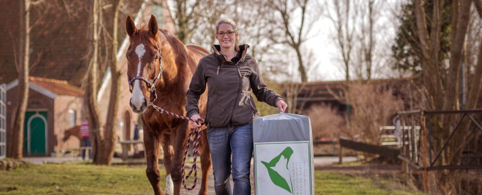 Annika Vogel mit Pferd